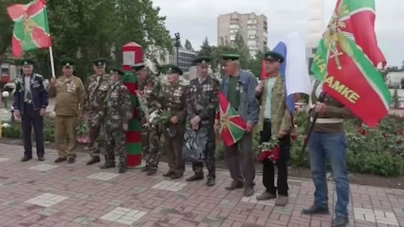 Пограничники в свой праздник встречаются с однополчанами и вспоминают годы службы. АНО "ЗаМедиа"